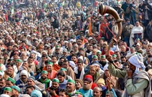 ৰামলীলা মৈদানত একত্ৰিত হ’ল ৪০ হাজাৰ কৃষক