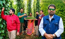 কৃষিৰ পৰা ১০০ কোটিৰ টাৰ্ণঅভাৰ: হেলিকপ্টাৰৰ পিছত এতিয়া উৰাজাহাজেৰে কৃষি বিপ্লৱ আনিব ড° ৰাজাৰাম ত্ৰিপাঠীয়ে