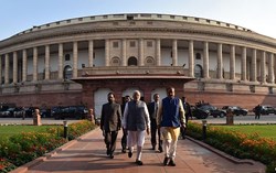 The government has hampered the development of farmers