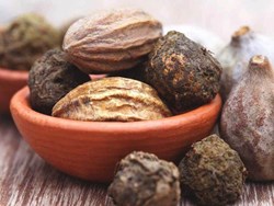 How to prepare triphala at home and what's Benefit to our health
