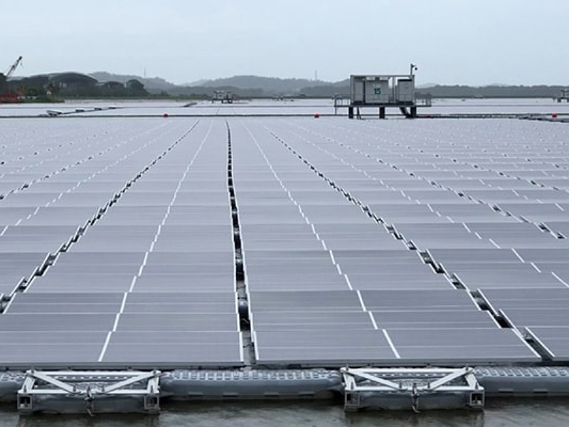 World Largest Solar Panel in Singapore