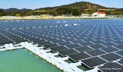 singapore unveils largest floating solar farms to reduce greenhouse gas