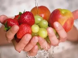 Make Your Fruits Chemical Free At Home with These Simple Methods
