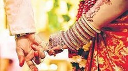 Bengal Couple Google meet Marriage