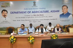 ATUL BORAH MEETING WITH  AGRICULTURE OFFICER
