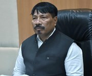 কৃষি বিভাগৰ বিভিন্ন আঁচনি ৰূপায়ণ ক্ষিপ্ৰ কৰাৰ নিৰ্দেশনা অতুল বৰাৰ