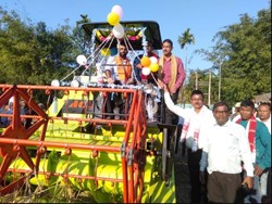 PADDY HERVESTING MECHINE OPENING IN SIVSAGAR